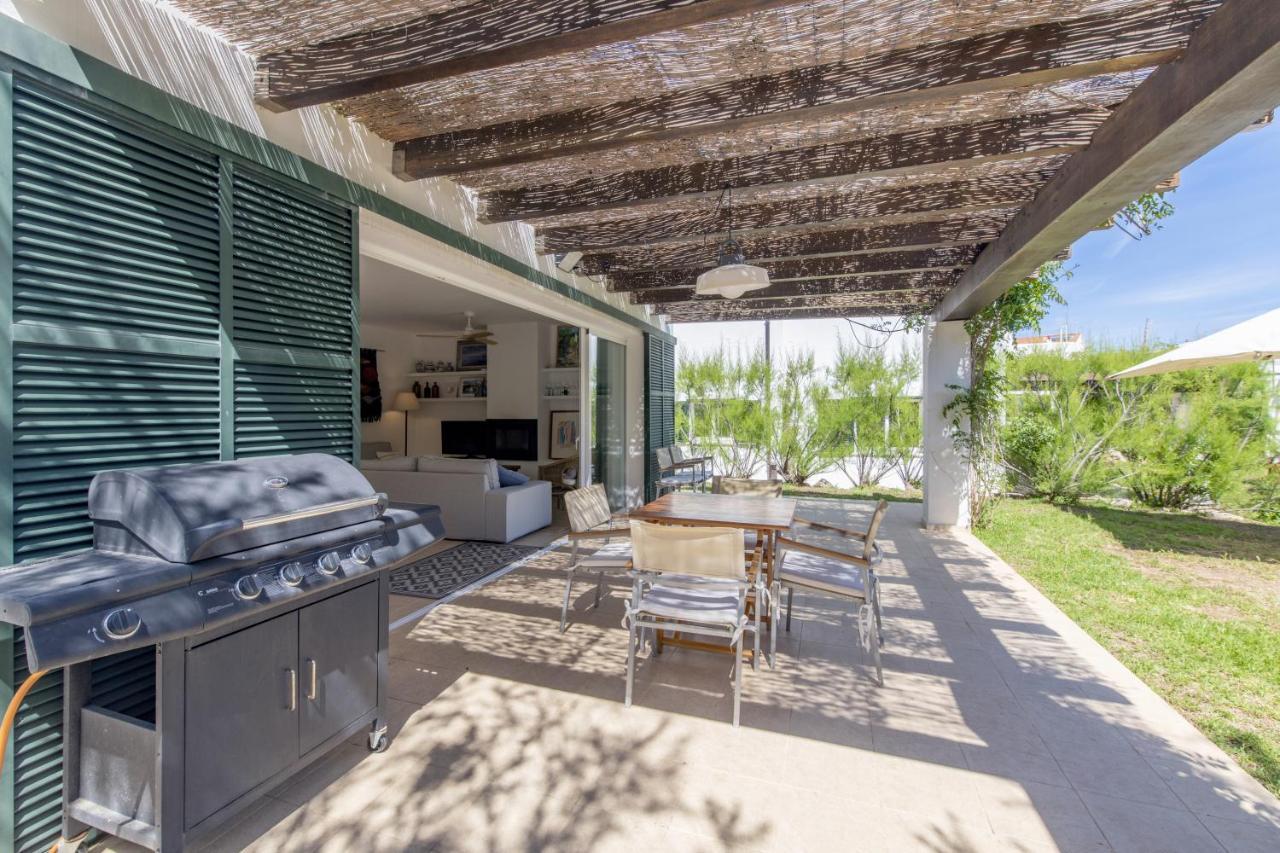 Biniancolla Ginesta Villa Bagian luar foto