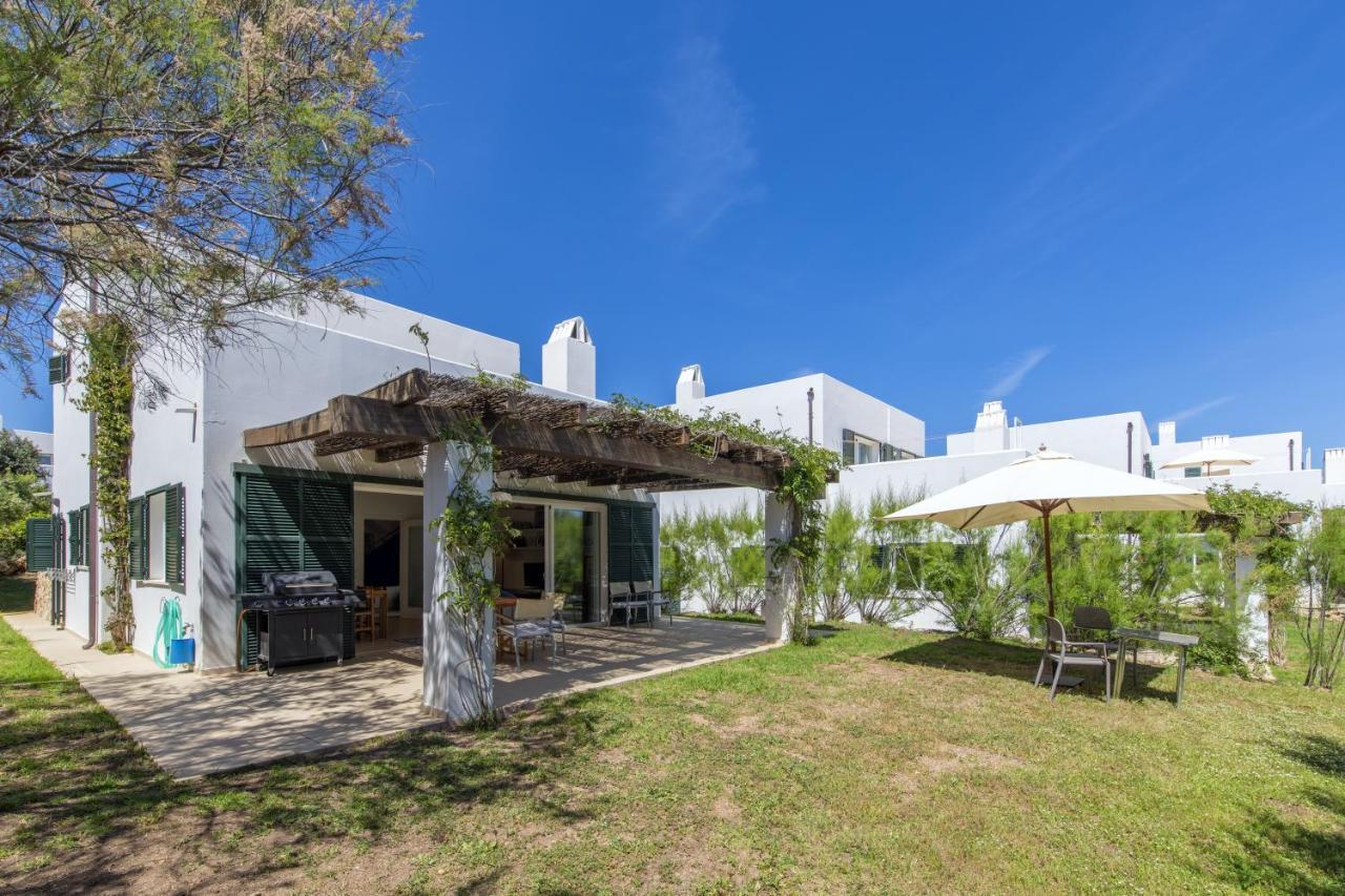 Biniancolla Ginesta Villa Bagian luar foto