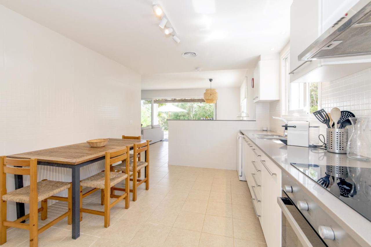 Biniancolla Ginesta Villa Bagian luar foto